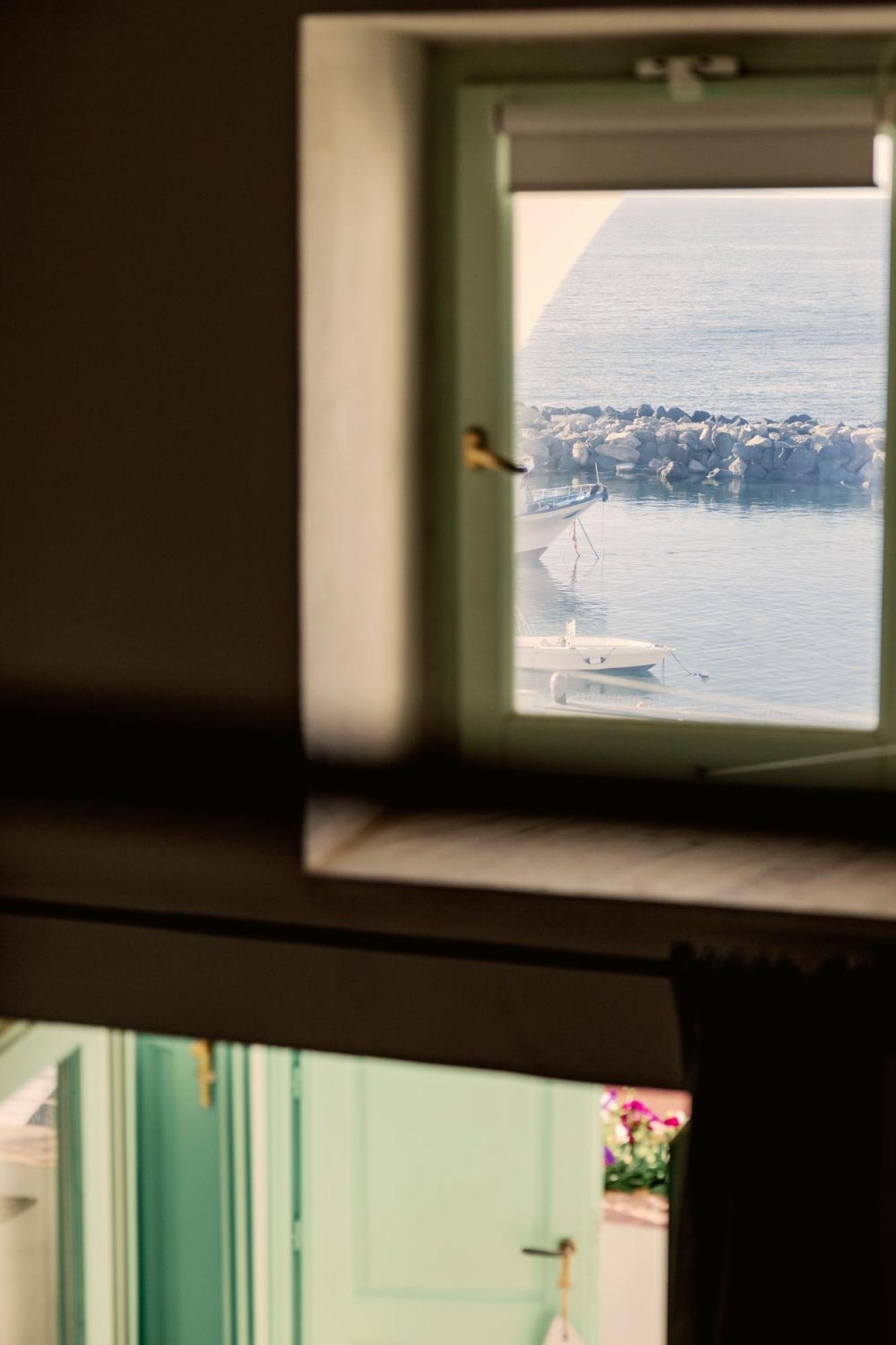 Piscārĭa Procida